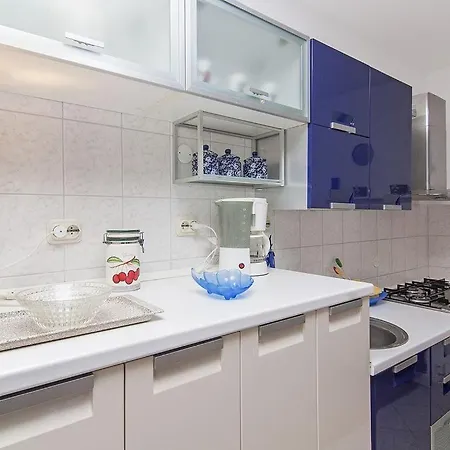 Ana 433 Apartment